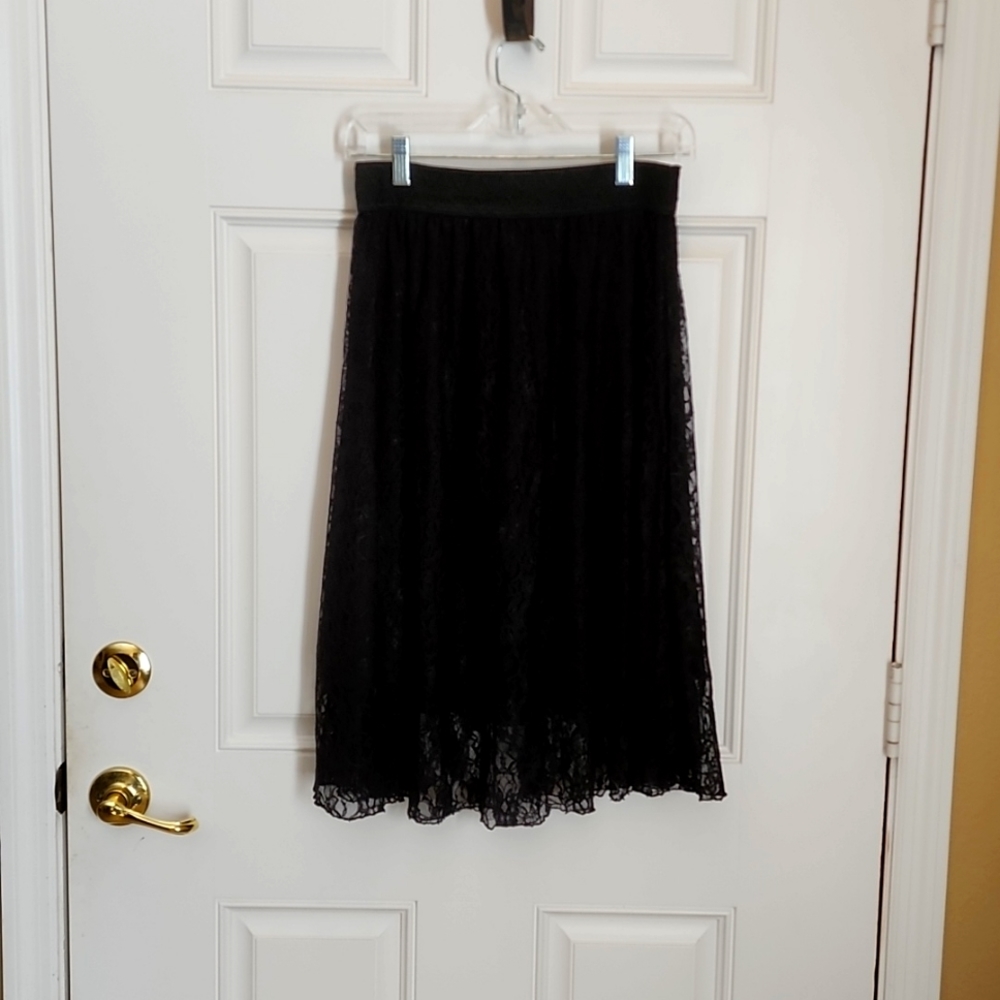 Lularoe OG Retired Lola midi skirt. Unicorn black lace